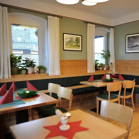 Gasthaus&pension Zirkelstein Gasthof *