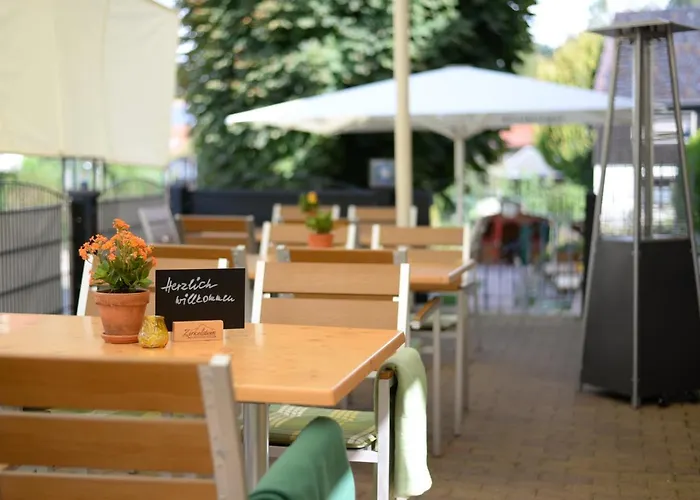 & Zirkelstein Inn Schona