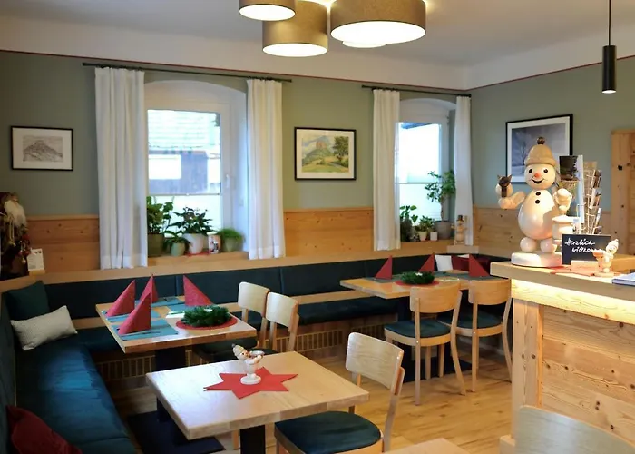 & Zirkelstein * Schona